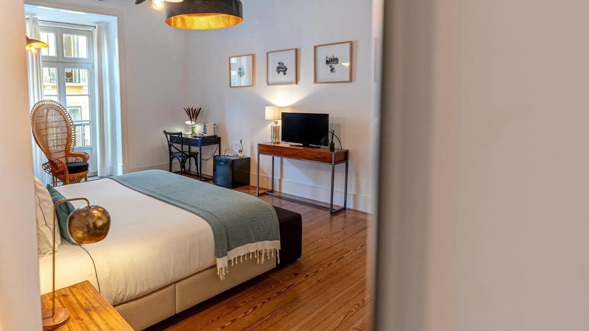 Le Consulat Hotel Lisbon 4*,